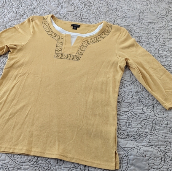 Beaded Accent Shirt Bundle (2) - Picture 3 of 13